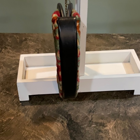 Vintage floral woman’s clutch - Picture 3 of 4